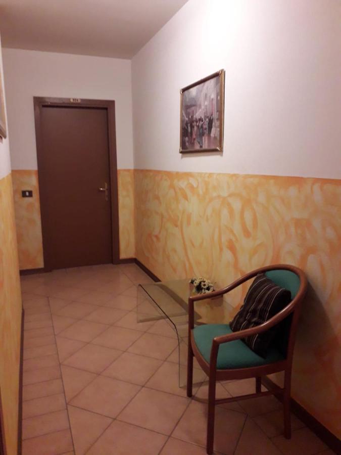 Albergo Del Turista Vernasca Екстер'єр фото