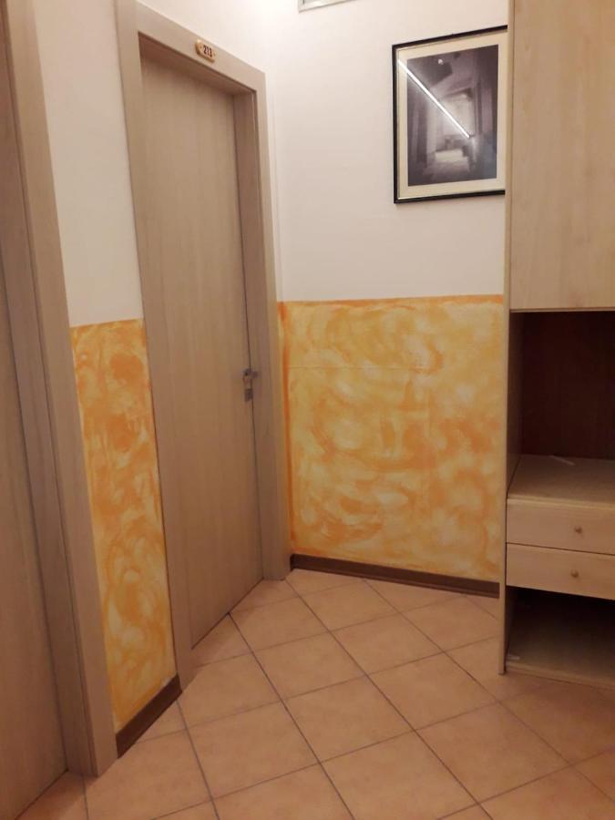 Albergo Del Turista Vernasca Екстер'єр фото