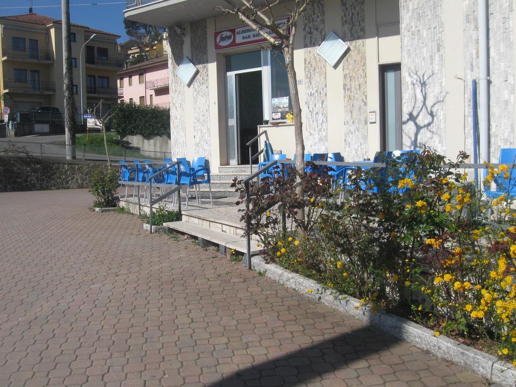 Albergo Del Turista Vernasca Екстер'єр фото