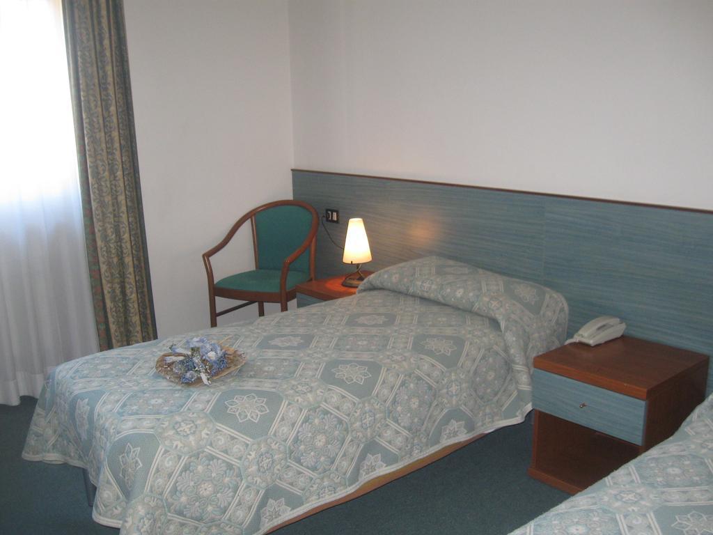 Albergo Del Turista Vernasca Номер фото